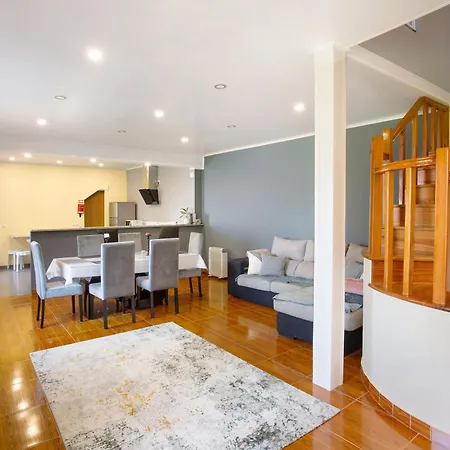 بيت للعطل Casa Estrela Do Norte بونتا ديلغادا