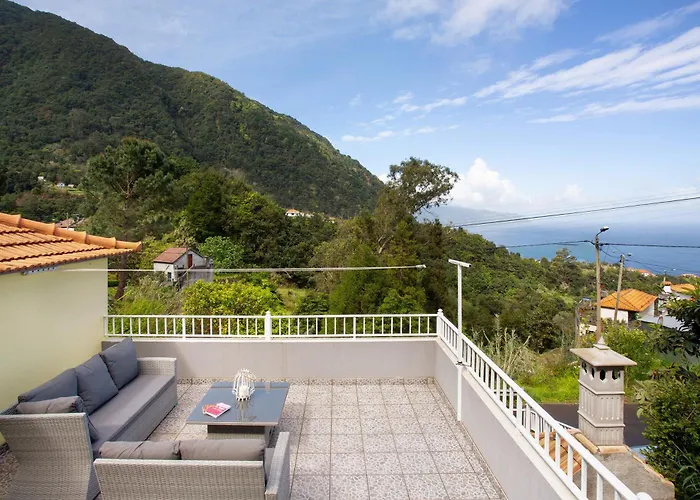 Semesterbostad Casa Estrela Do Norte Ponta Delgada (Madeira)